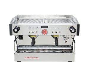 Máy pha cà phê La Marzocco Linea PB AV là máy pha hoàn toàn tự động với cụm phím cài đặt sẵn từng chế độ pha. Hệ thống điều nhiệt riêng biệt cho từng mục đích sử dụng.